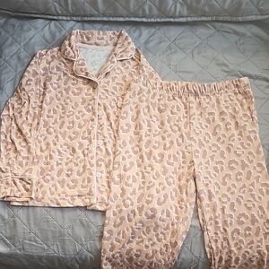 Tahari Pink and White Pajama Set with Elegant Design